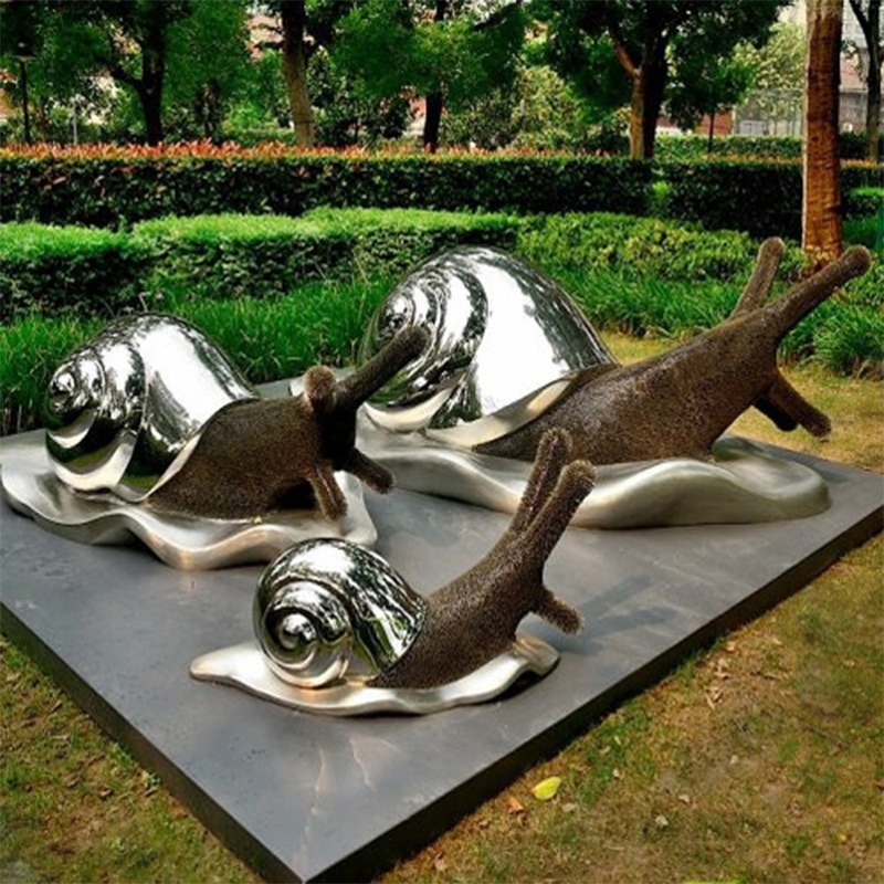 蜗牛不锈钢雕塑 蜗牛动物摆件 镜面雕塑 户外园林公园景观摆件