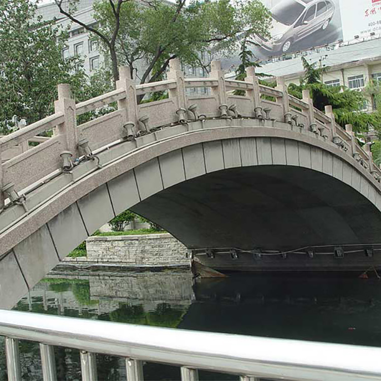 石拱桥栏杆青石大桥护栏石刻栏板厂家设计图片