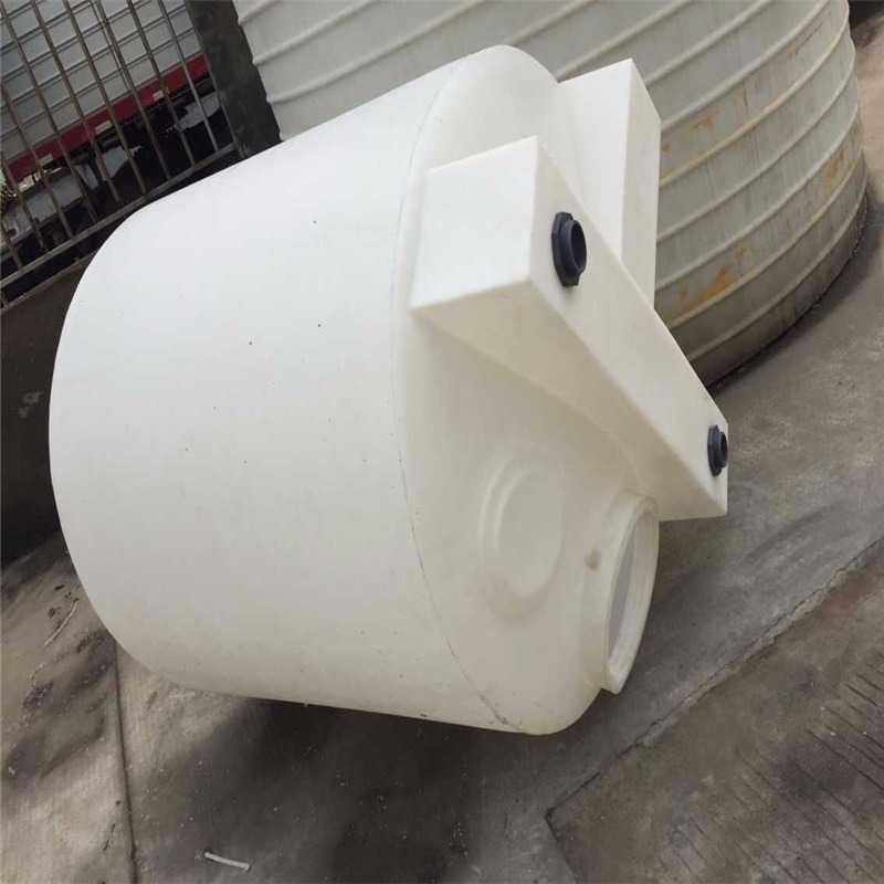 瑞通塑料厂家 5000L加药箱 1000升化肥桶 5立方药剂桶计量桶价格