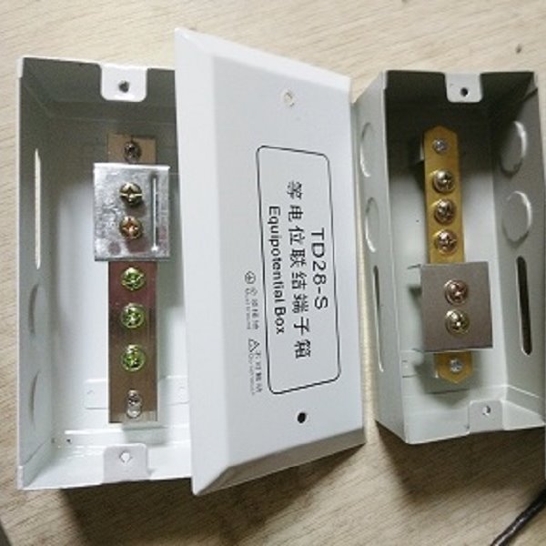 西安UEtx-TD28等电位联结端子箱