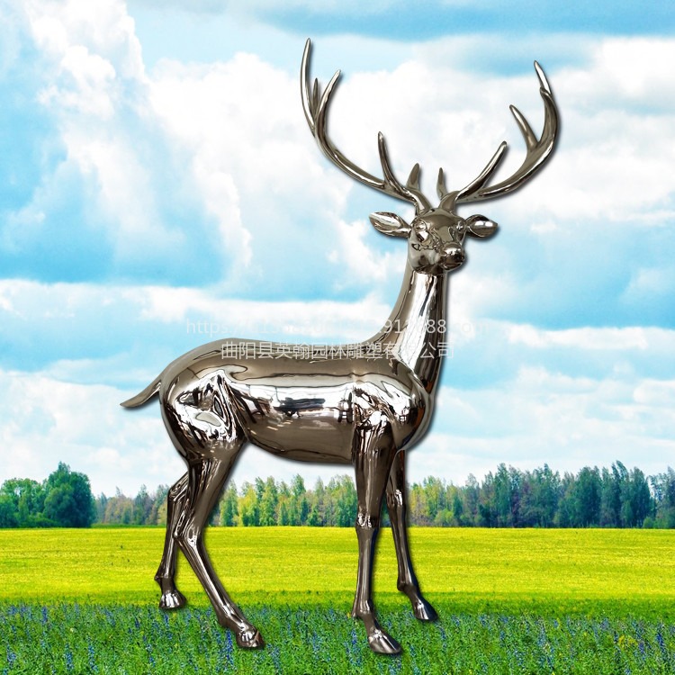 英翰雕塑供应不锈钢几何鹿雕塑户外商场金属动物镜面发光鹿摆件