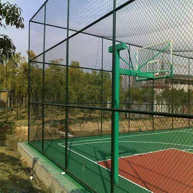 方元浩宇勾花网篮球场护栏网足球场围栏网学校操场隔离网