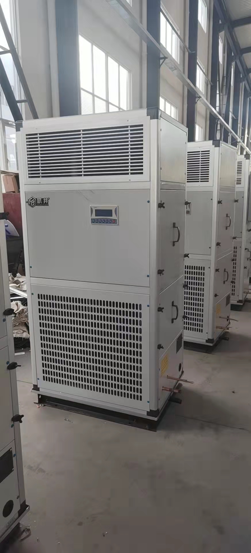 杭井 8P风冷单冷柜机(R410A)，LF22SONP(侧出风带风帽)，不含安装及辅材。