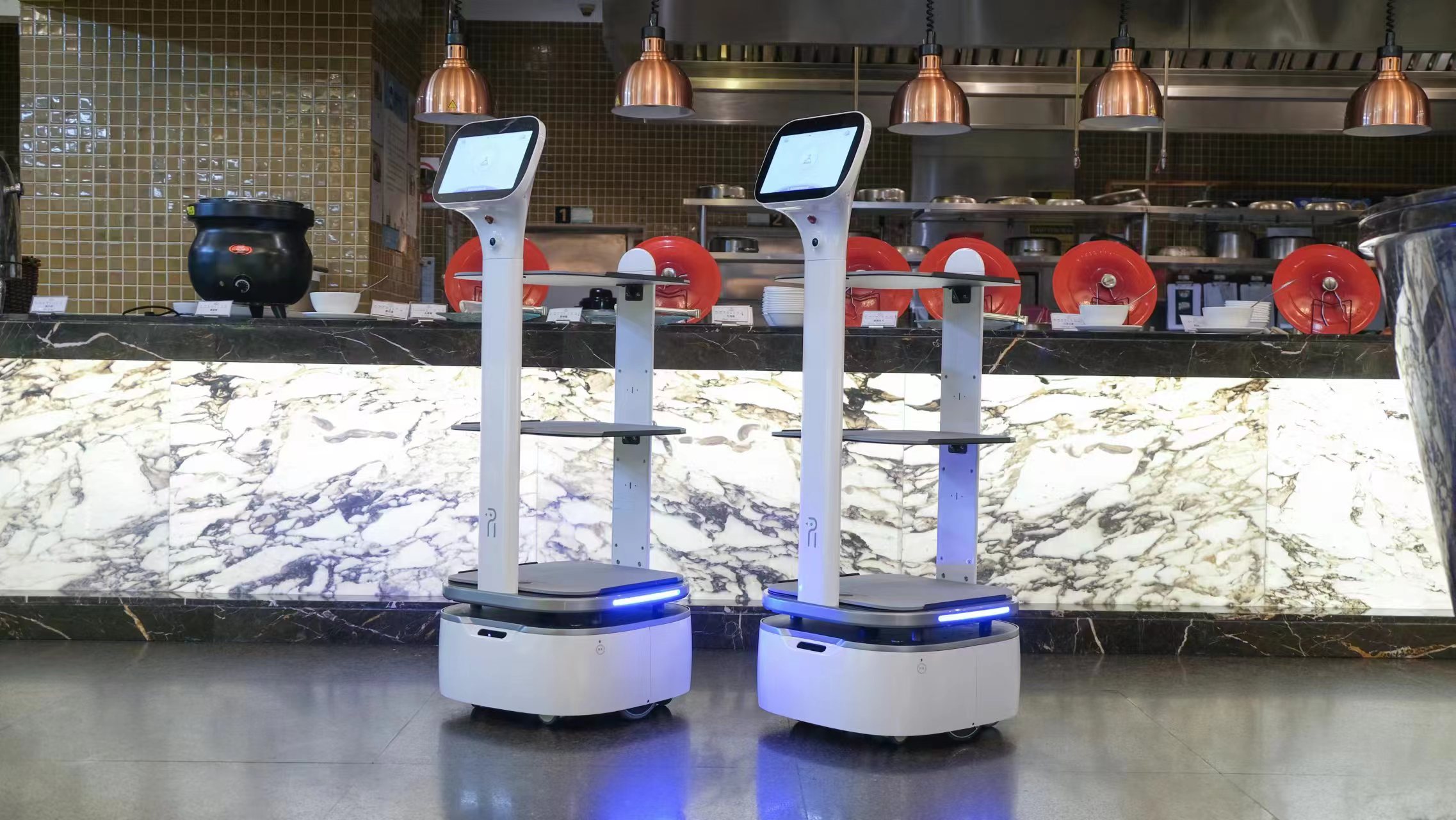 武威酒店人型机器人批发XHS-JQR新瀚生饭店中餐厅酒店送餐机器人视频价格图片介绍使用说明使用视频