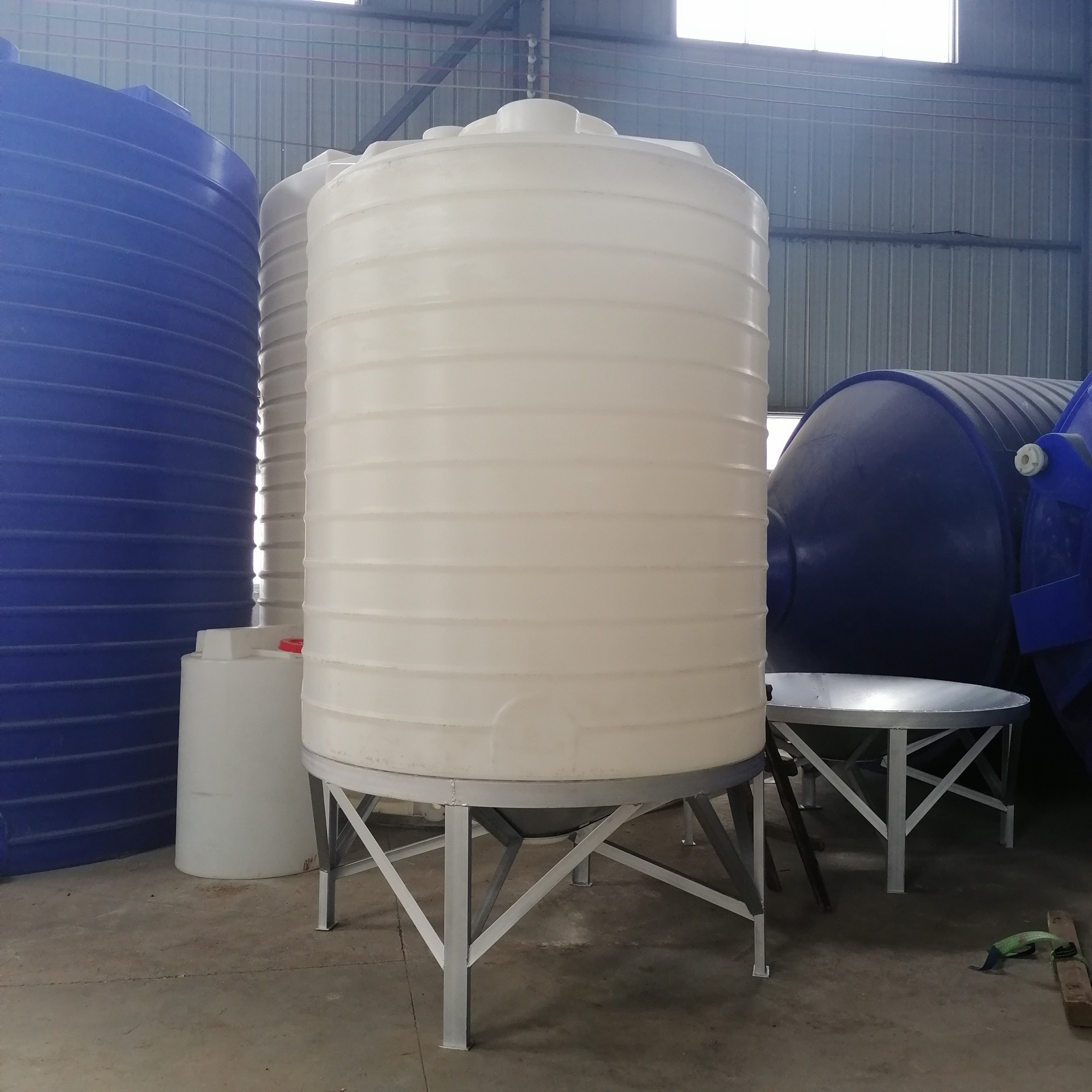 工厂重金属废水储存PE罐  耐酸碱锥底塑料容器15立方