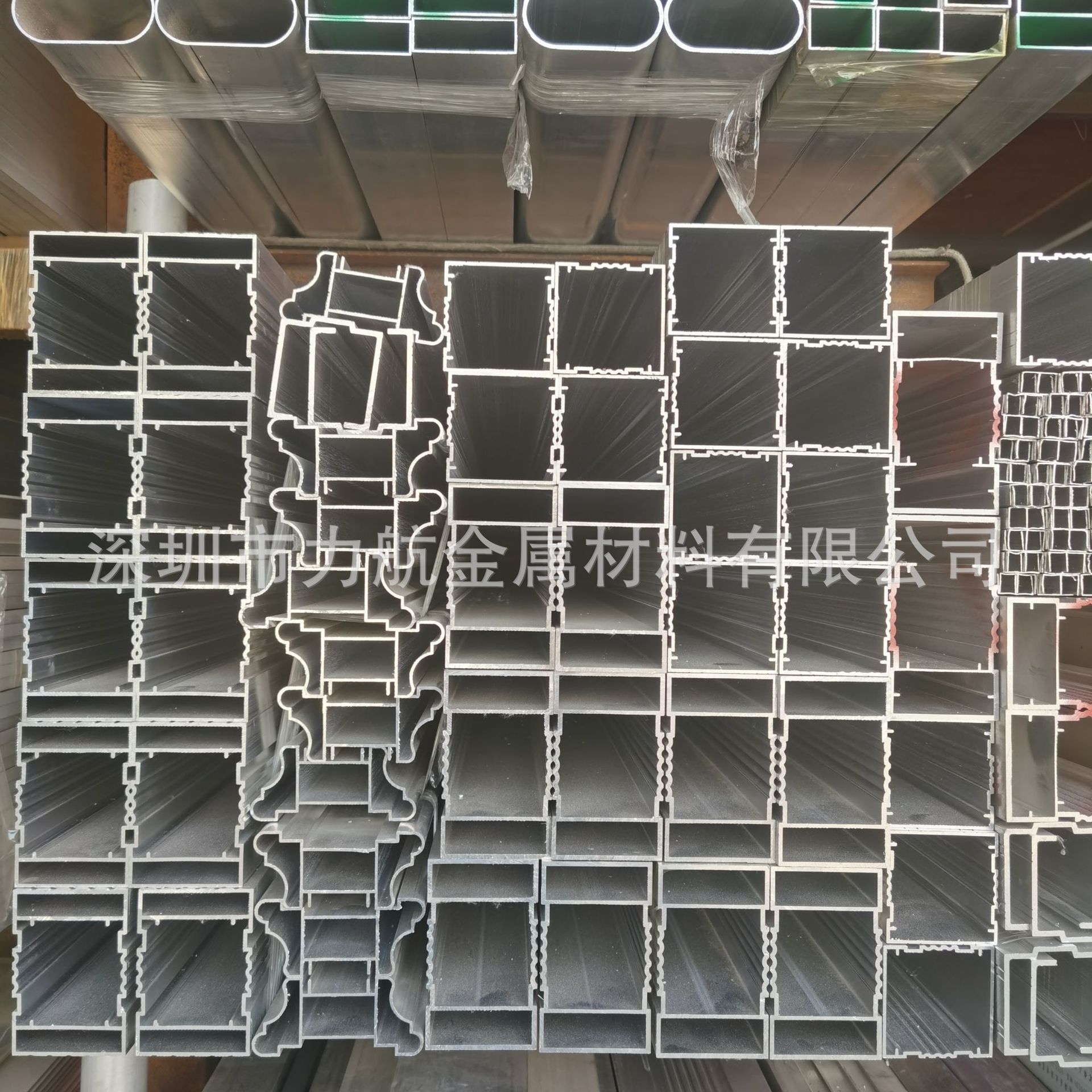 厂家直销铝型材6061 6063 铝方管薄壁厚壁矩形管割空心铝合金方通 木转印颜色工地用建筑用型材加工示例图15