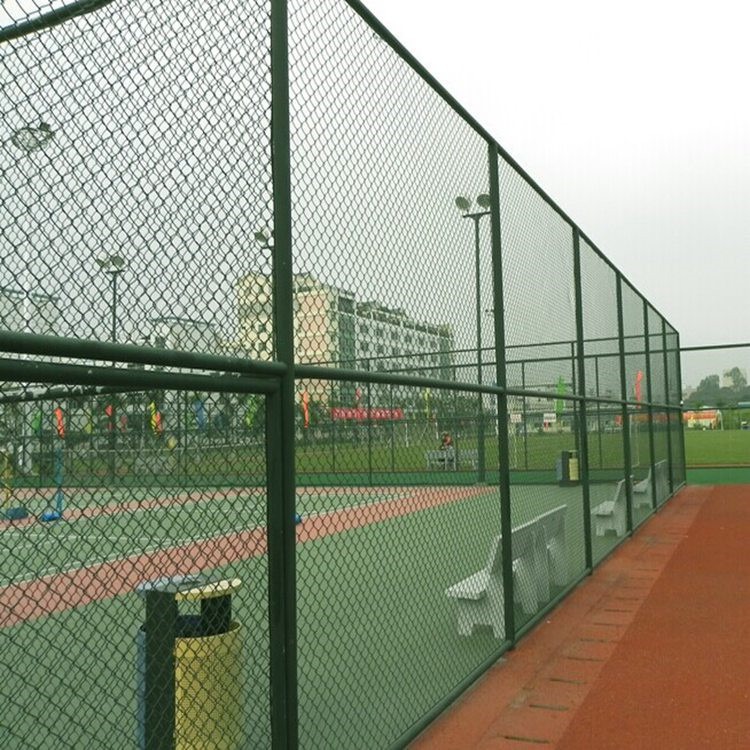 运动场围栏厂家 学校跑道护栏网 篮球场围栏尺寸图片