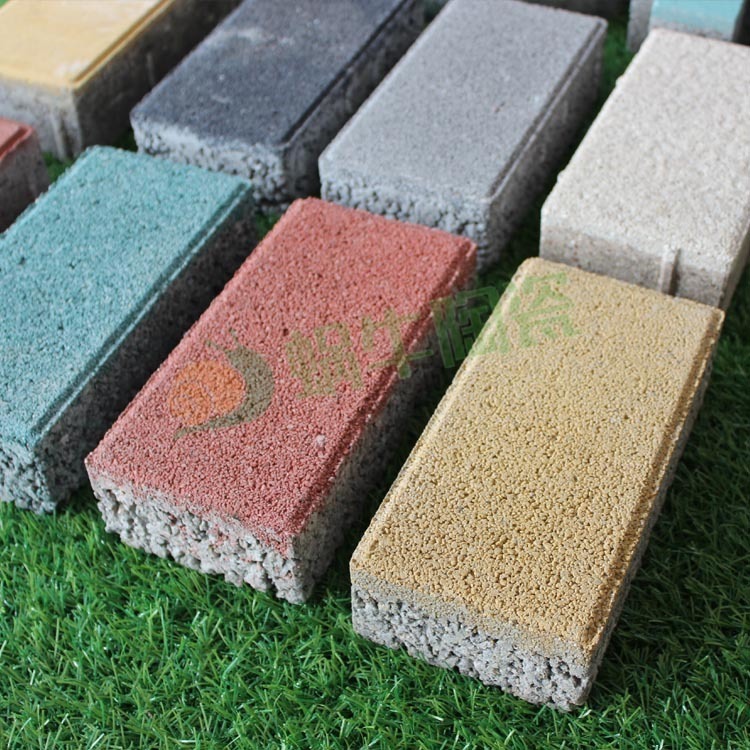 蜗牛陶瓷透水砖停车场水泥绿化建设水泥透水砖