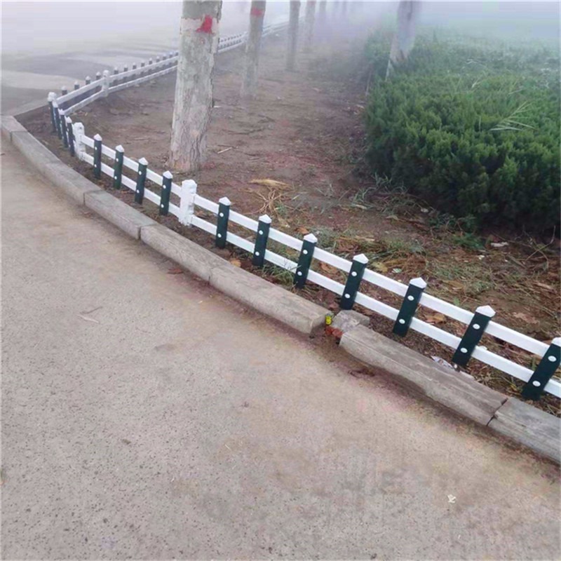 工艺园林PVC草坪护栏 塑钢道路隔离栏 园艺白色草坪护栏峰尚安
