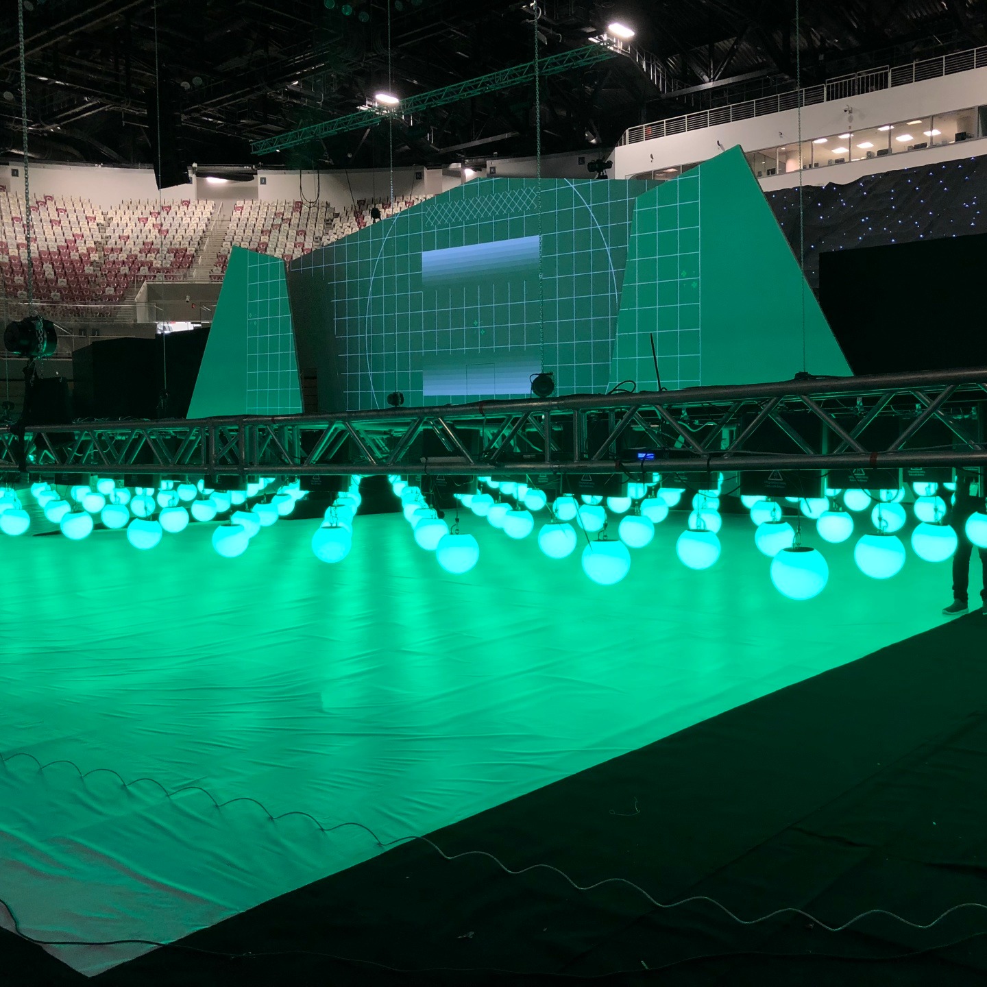 星伯仑 LED升降球0-6米升降动能球舞台灯光设备