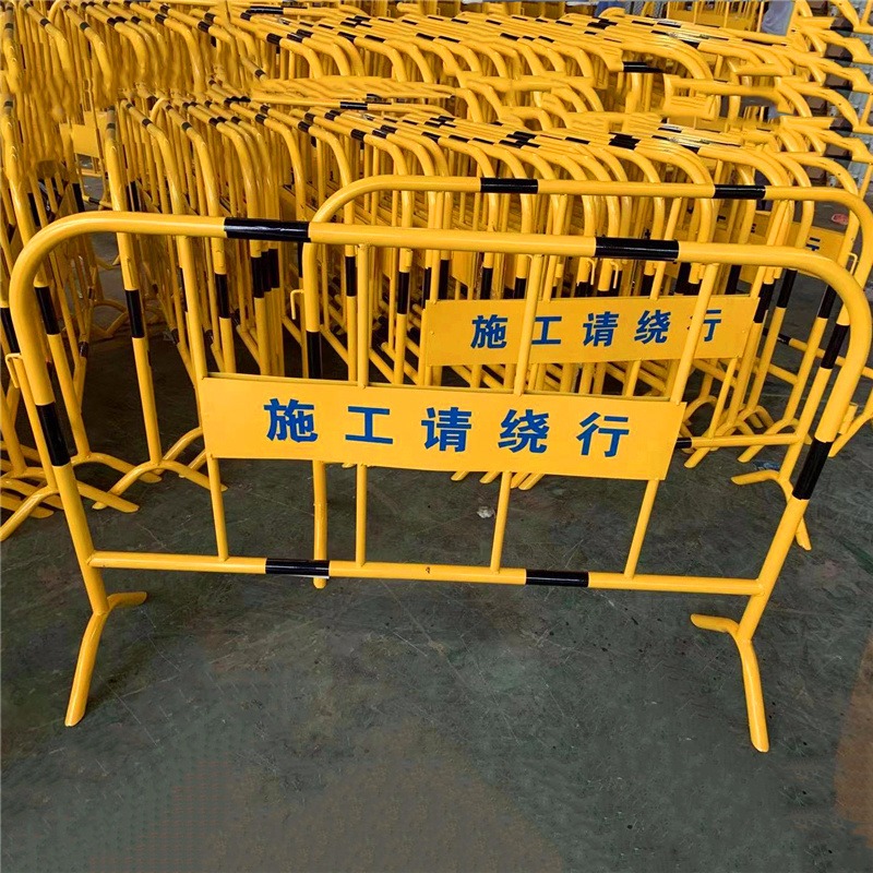 铁马护栏交通移动隔离施工道路市政护栏临时防护路障铁马护栏峰尚安
