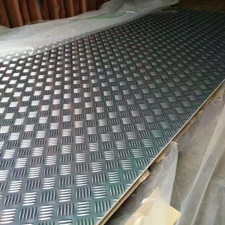 3003环保花纹铝板 7R03铝合金棒 7003铝板材图片