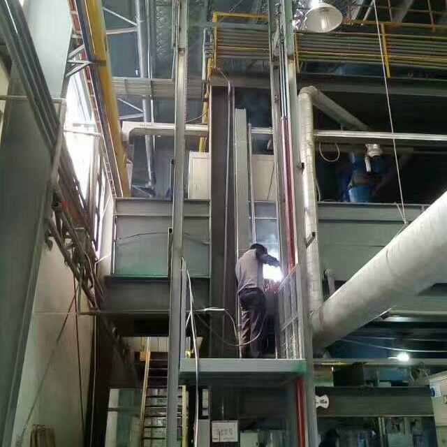货梯量身定制 求购升降平台 黄岛区启运工业货梯 厂房货梯直销图片
