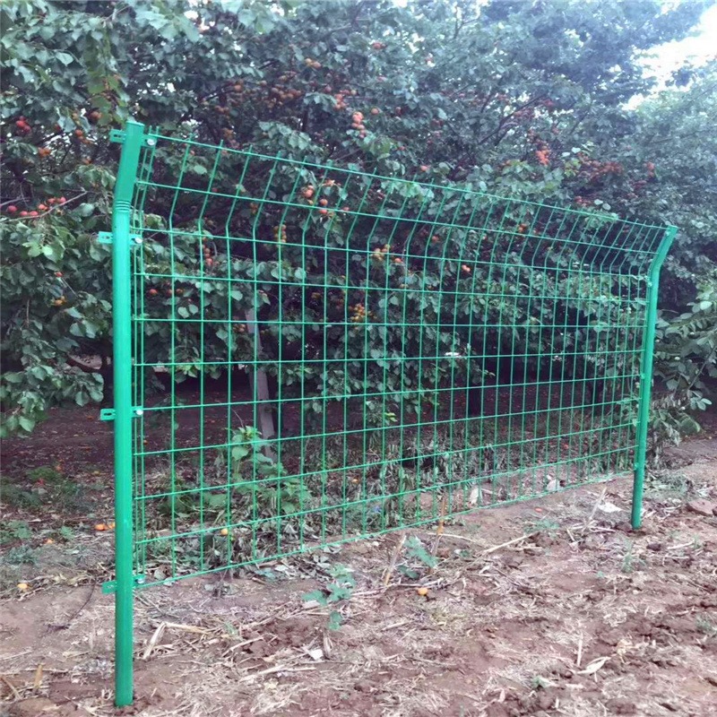 公路隔离防护双边丝护栏网铁丝浸塑护栏网厂区园林圈地绿色铁丝框架护栏峰尚安