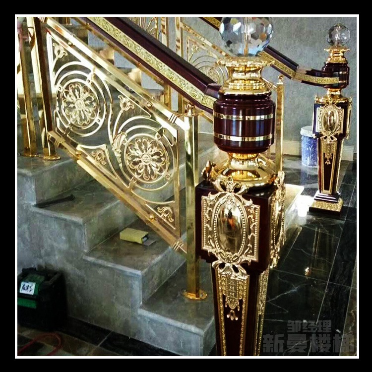 永州 室内整体直梯栏杆 复式阁楼家用铜围栏 结实的楼梯 新曼定制图片