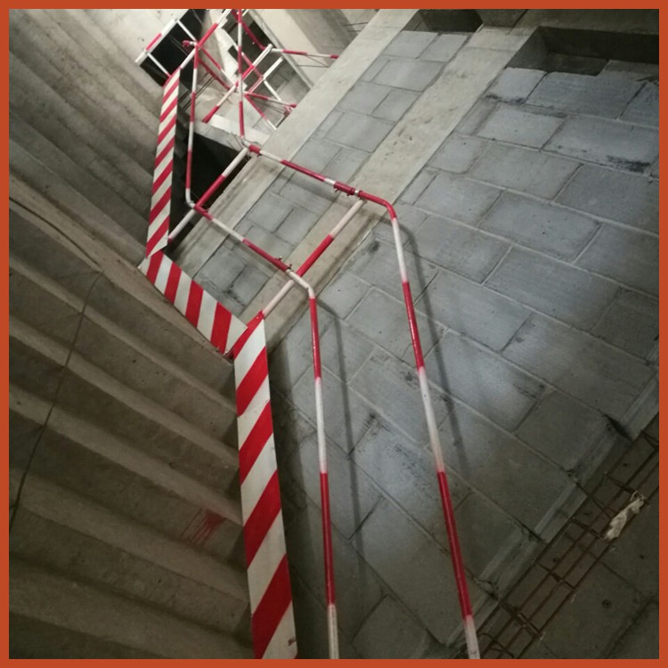 宇鑫 工具式钢管底座 楼梯扶手立杆 楼梯临时防护立杆