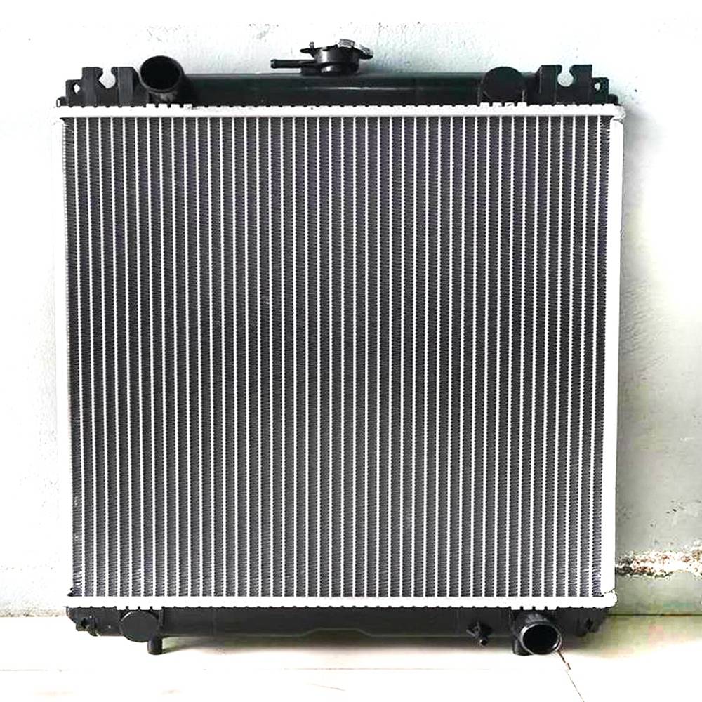 6C120-58500 6C120-58502铝制水箱散热器用于久保田B7500 B7410