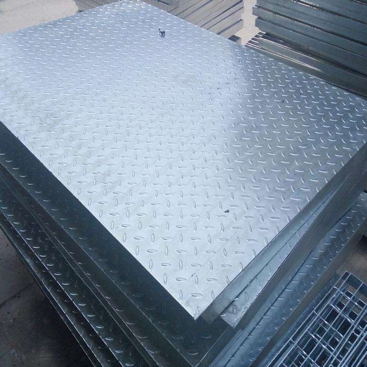 安平标盈丝网现货供应道路用热浸锌钢格板井盖 异形钢格板防滑齿形 平台复合钢格板