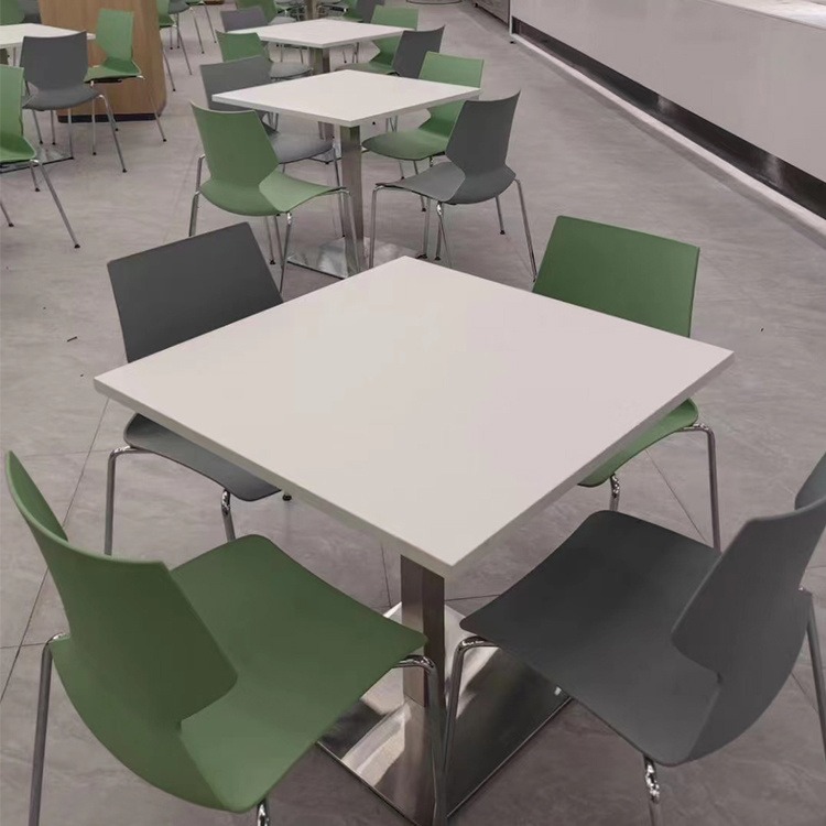 东莞迪佳亮光白色岩板餐桌家用小户型现代简约餐桌椅组合轻奢正方桌