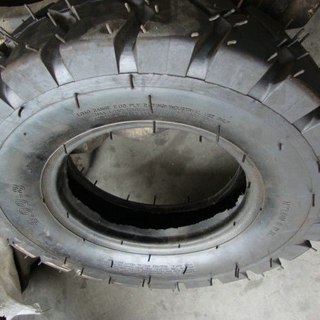 合力升降机轮胎12层级工具车仓库车轮胎8.25-12充气式含内胎