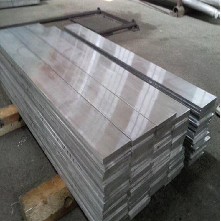 易焊接铝排 6060铝排 国标铝排 软态折弯铝排图片
