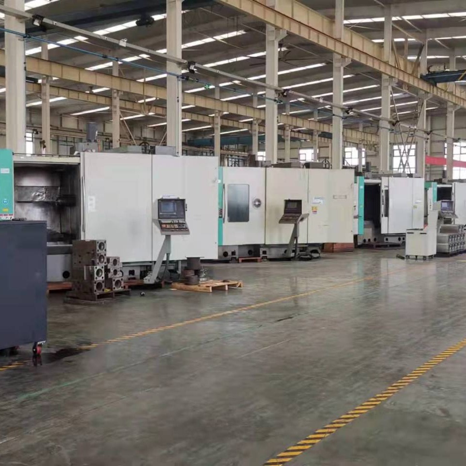 工厂处理一批二手高端精品设备德马吉卧式加工中心，2米数控车床，630加工中心现货德马吉，程泰，韩国威亚，日本东芝图片