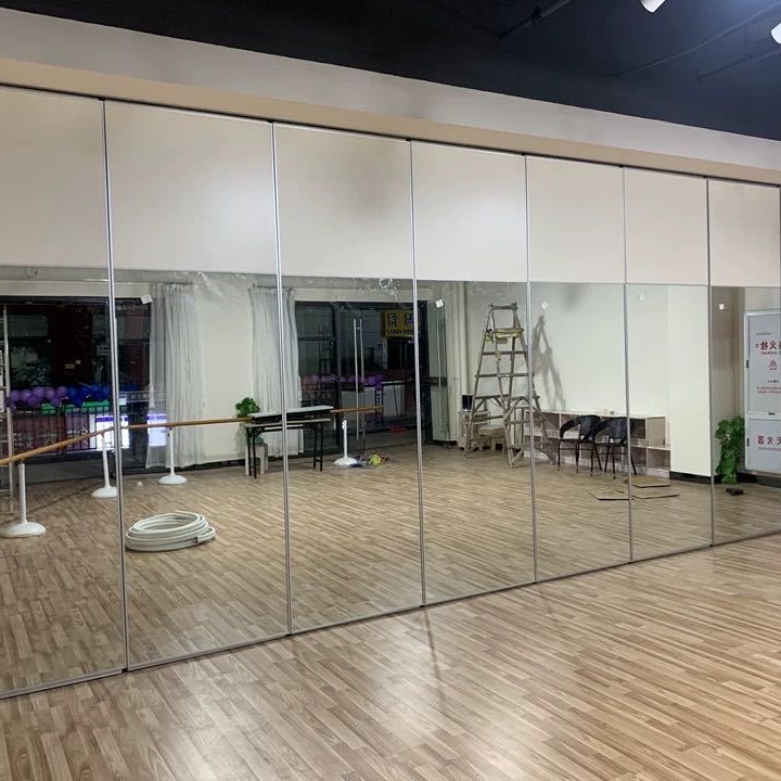 厂家直销 舞蹈教室活动隔断 瑜伽馆镜面玻璃隔墙 移动隔断门 质保3年图片