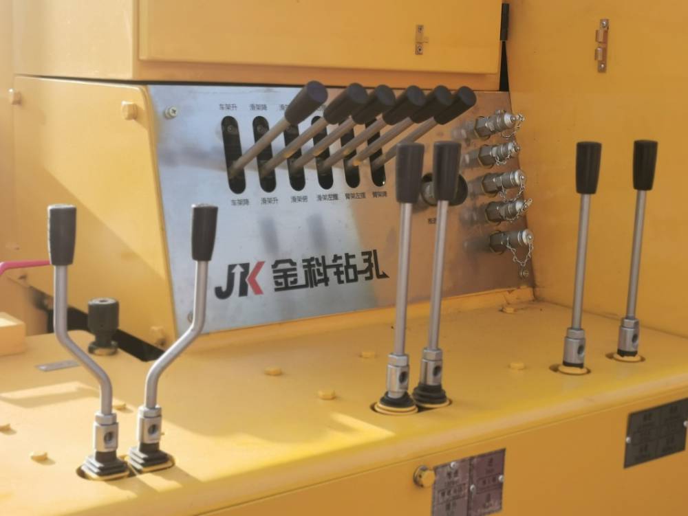 贺州金科JK650-2一体化露天钻机操作维修
