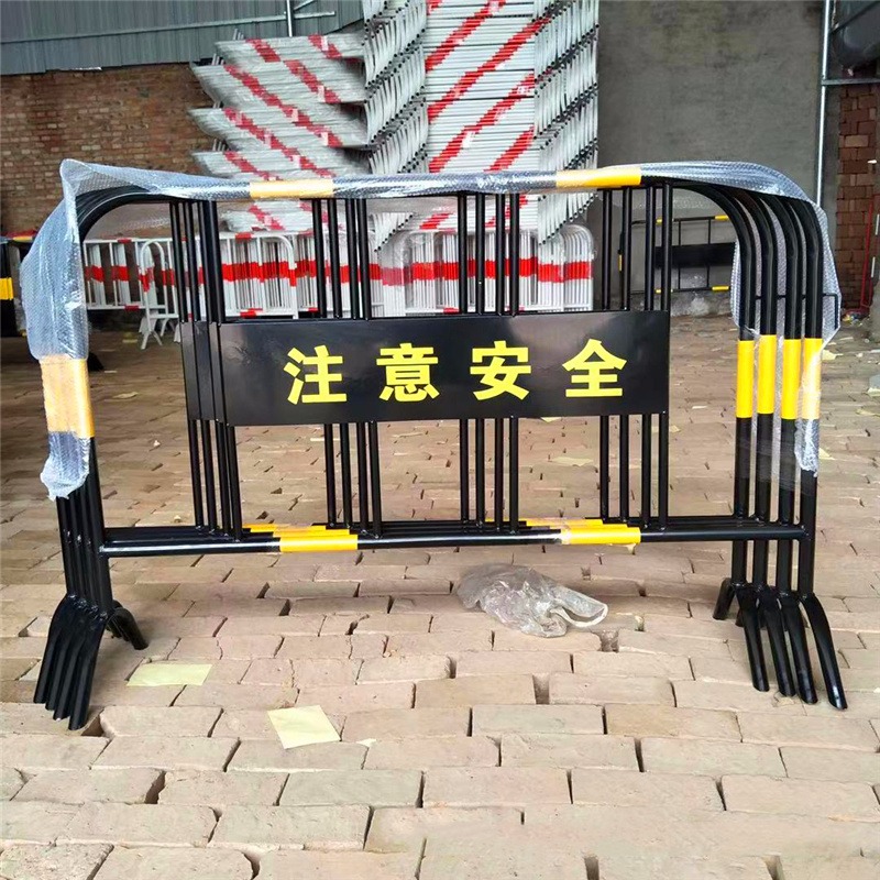 供应临时市政隔离间距围栏 可移动防疫护栏物资 施工交通铁马护栏峰尚安