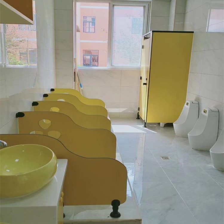 西安防潮板厕所隔断价格  幼儿园异型隔断价格 办公室卫生间隔断 万维
