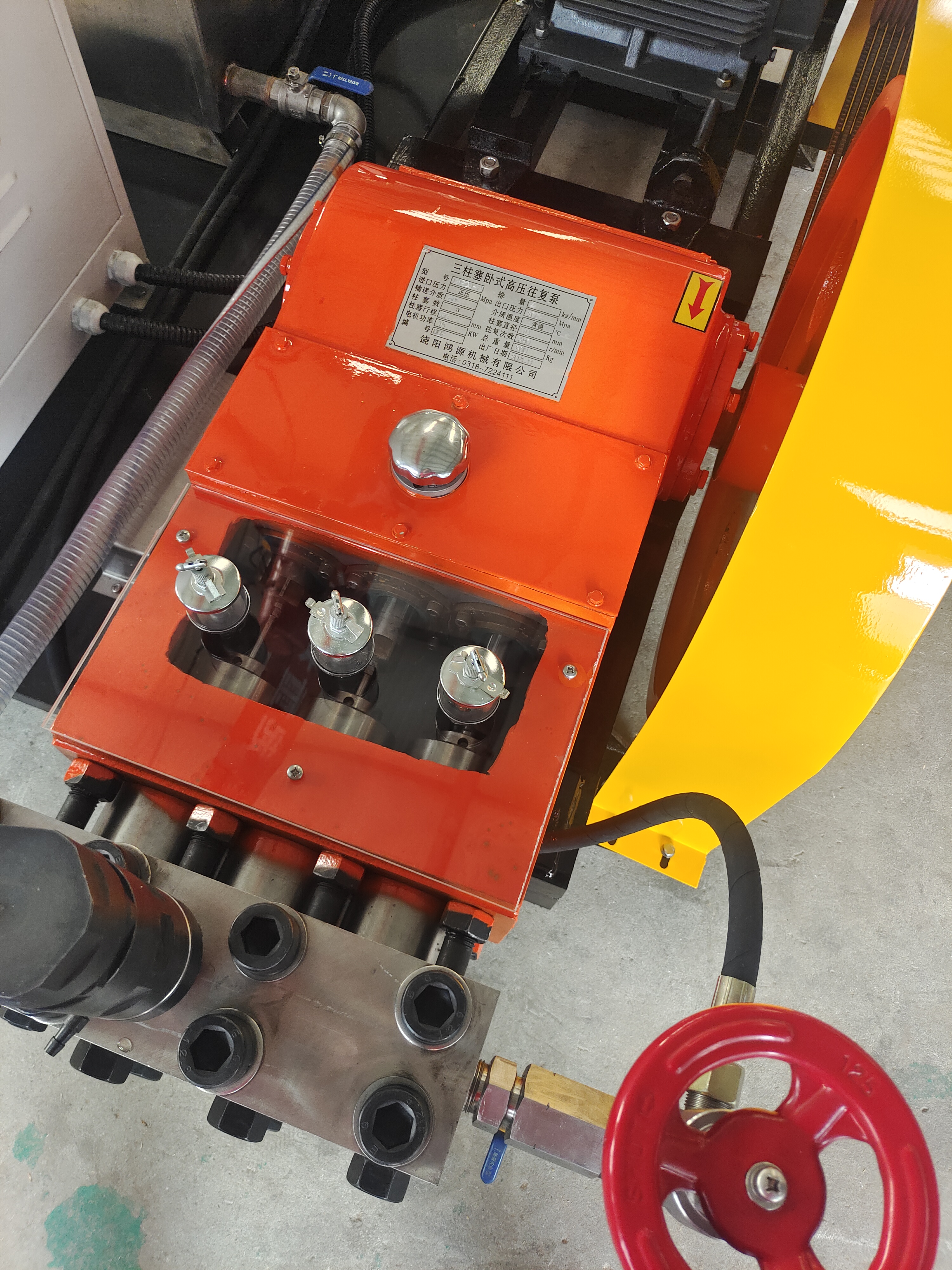 三缸电动试压机系列，大流量高压试压机，160Mpa高压打压泵图片