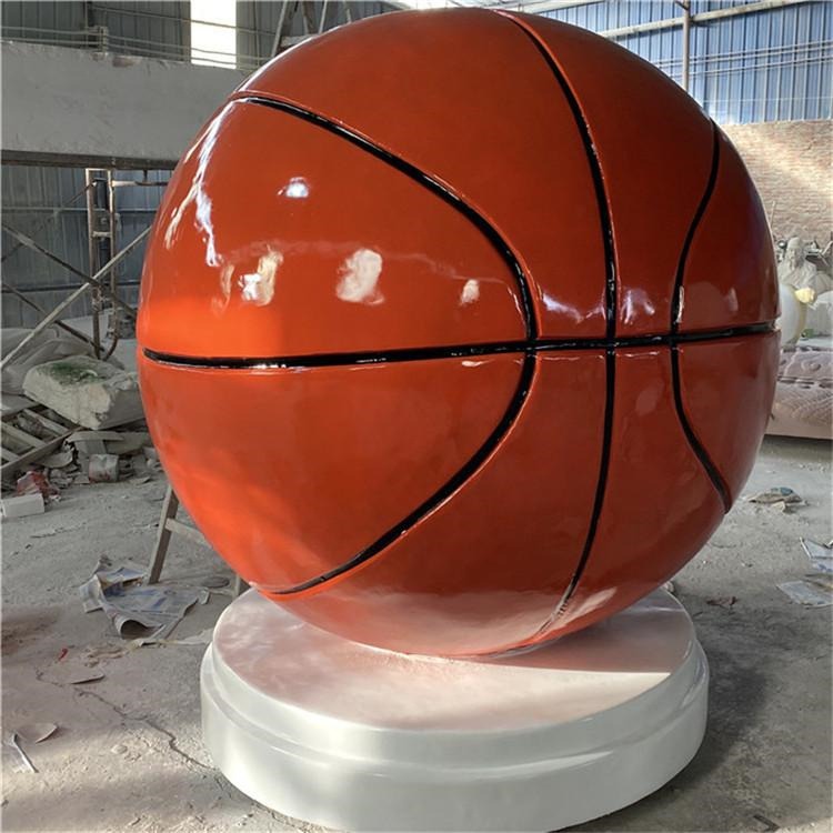 玻璃钢篮球雕塑，仿真篮球雕塑，体育篮球文化雕塑图片