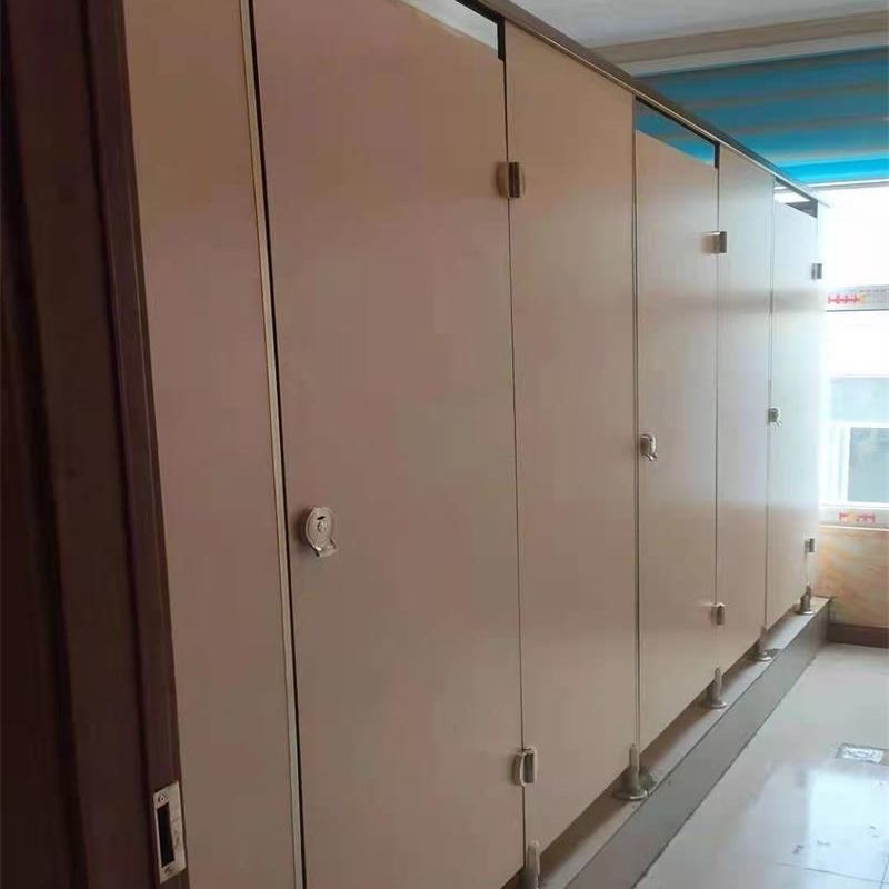公共卫生间隔断厂家    黄山市卫生间隔断板材 pvc厕所隔离断  医院卫生间隔断墙  森蒂