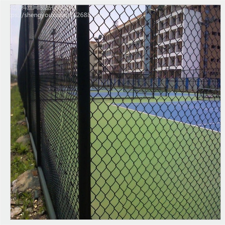 夏博供应学校防护栏 足球训练场栅栏 学校隔离围墙栏厂家图片