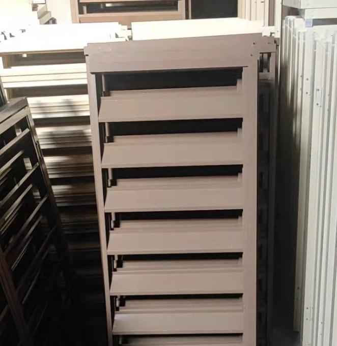 江苏建材厂家空调罩厚度1.2mm安装生产空调格栅批发室外防护栏