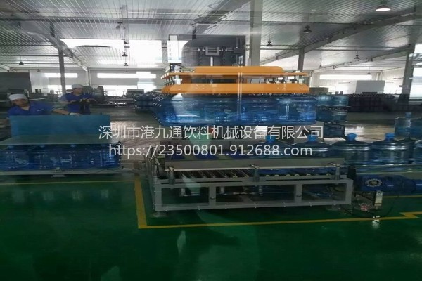 港九通化工龙门堆码机生产工厂