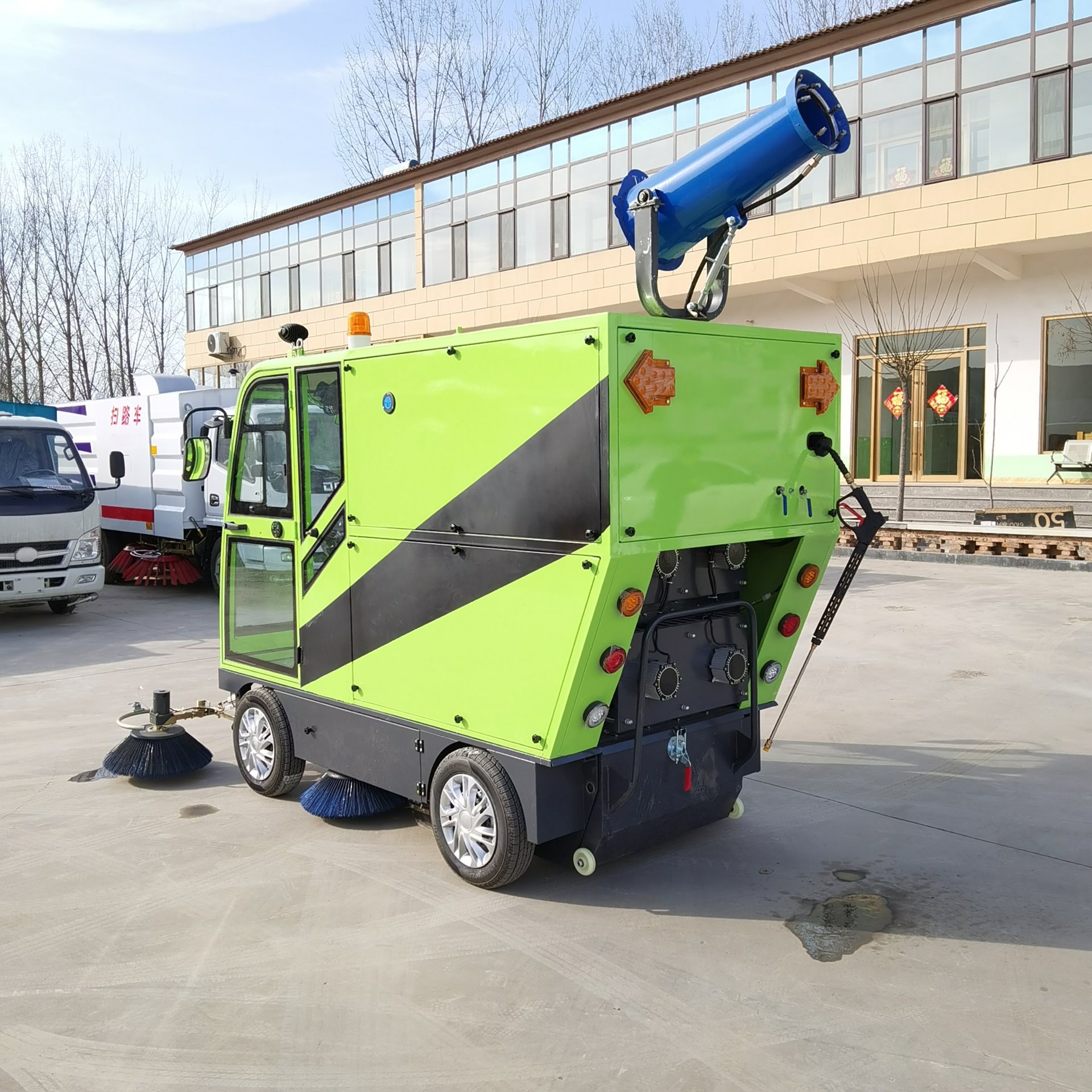 电动吸尘车 真空扫地车厂家 智能型扫地机 中运威