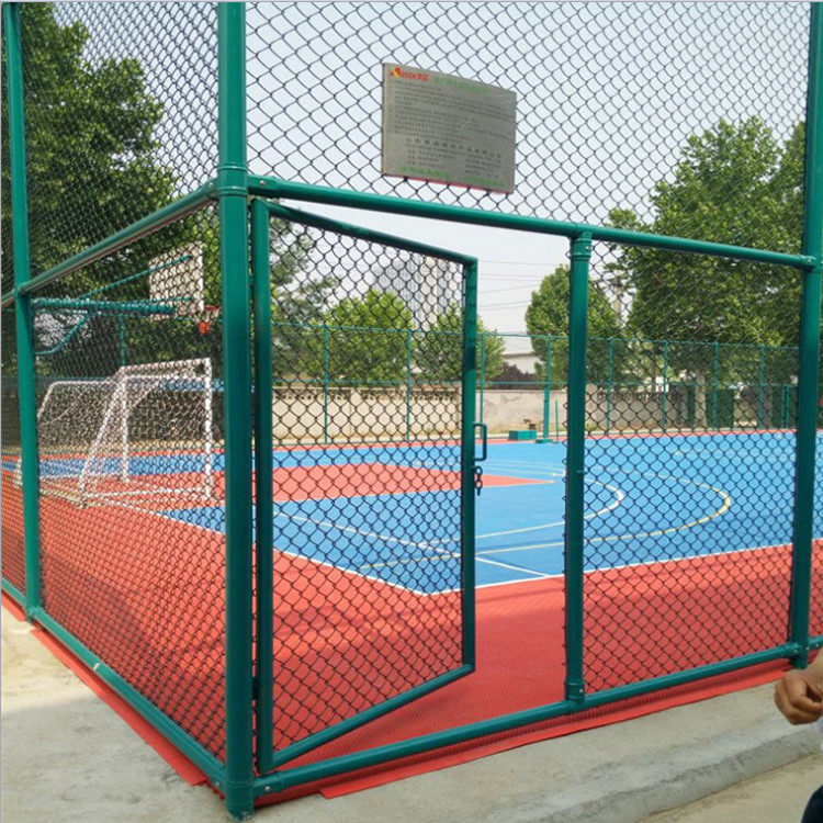 球场围网图片 篮球场围网门 泰亿 篮球场围网报价 厂家供应