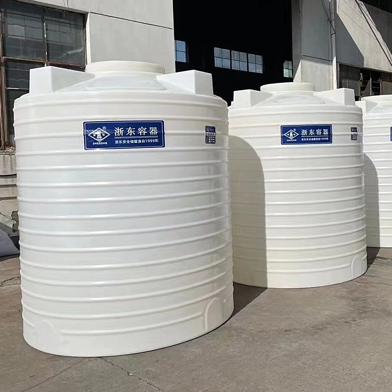 5吨防腐塑料水箱 一次成型5000L常压滚塑容器 抗氧化 生产线设备配套图片