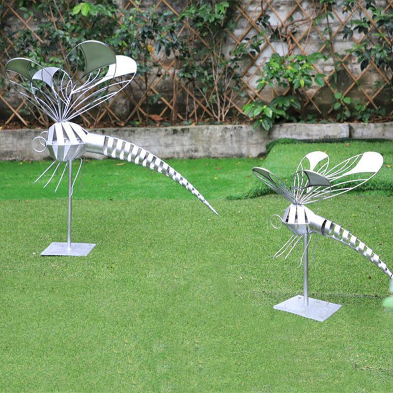 不锈钢蜻蜓雕塑 镜面镂空雕塑 铁艺雕塑 动物雕塑 草坪摆件 园林广场装饰摆件
