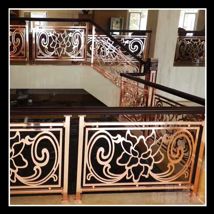 私家别墅铜楼梯 铝雕花楼梯护栏古典艺术风格