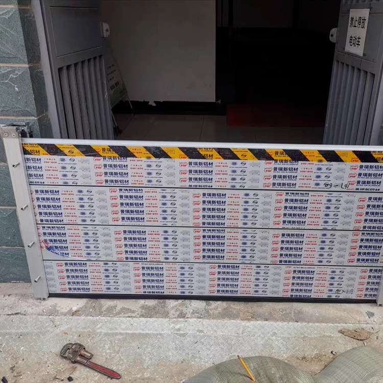 常宁市铝合金挡水板定制 组合式移动防洪墙 英威防洪挡水板生产厂家