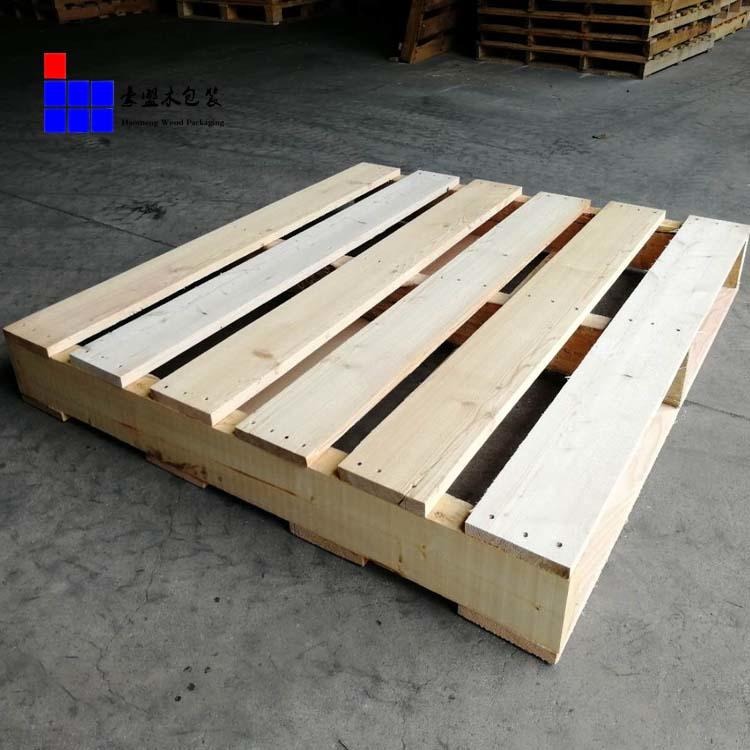熏蒸木托盘加工定制化工行业木卡板定做两面进叉木卡板图片