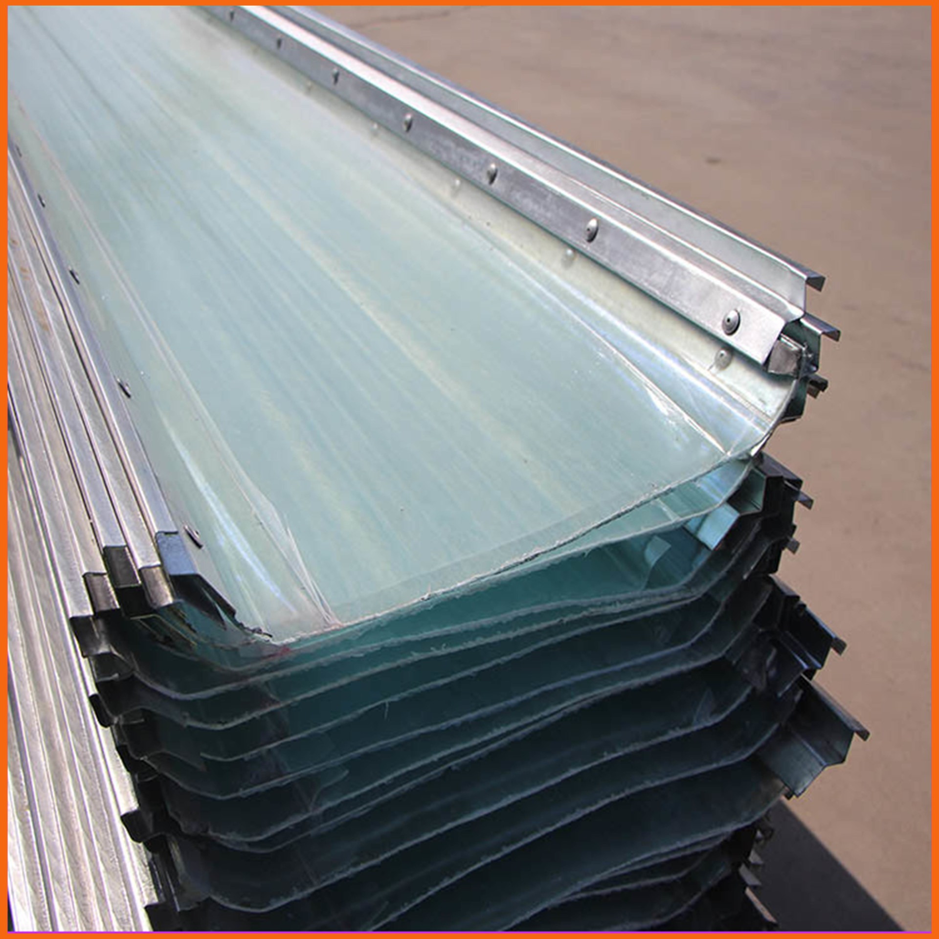 青岛波纹玻璃钢采光板 FRP聚酯采光板 钢收边frp采光带价格