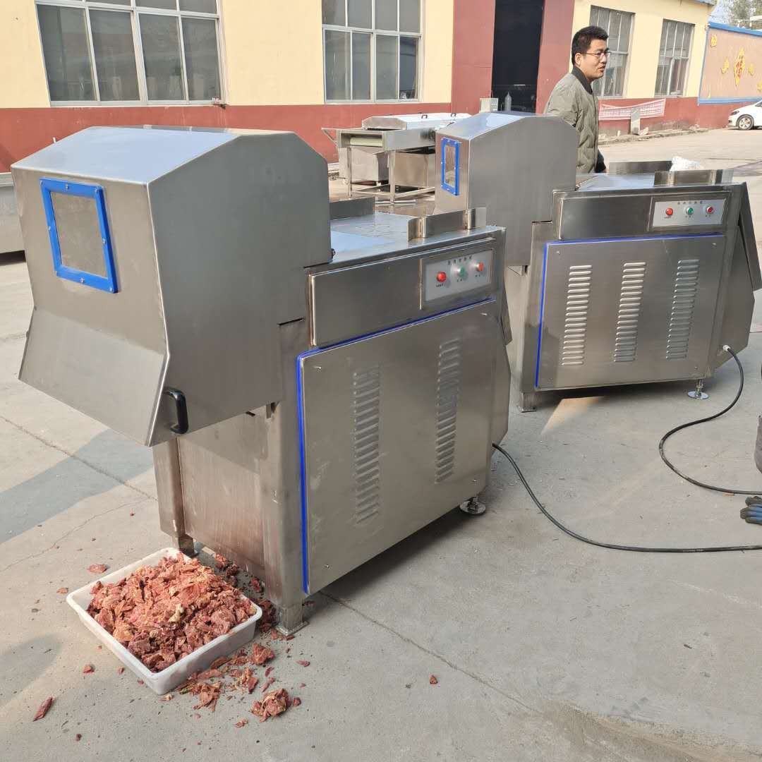 冰冻猪肉切块机 连续式生肉切块机 冻盘鸡架骨切块机 义康制造图片