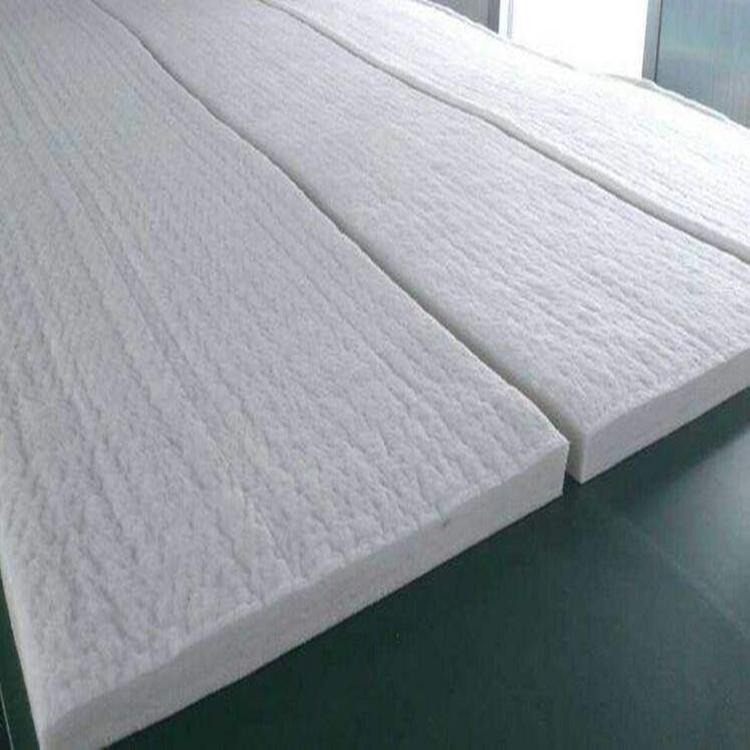 步步昇6公分硅酸铝针刺毯100kg/m3价格 A级防火硅酸铝纤维毯