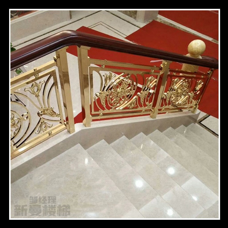 涿州铜雕刻扶手 旋转铜楼梯镀金扶手新曼铜楼梯立柱艺术设计图片
