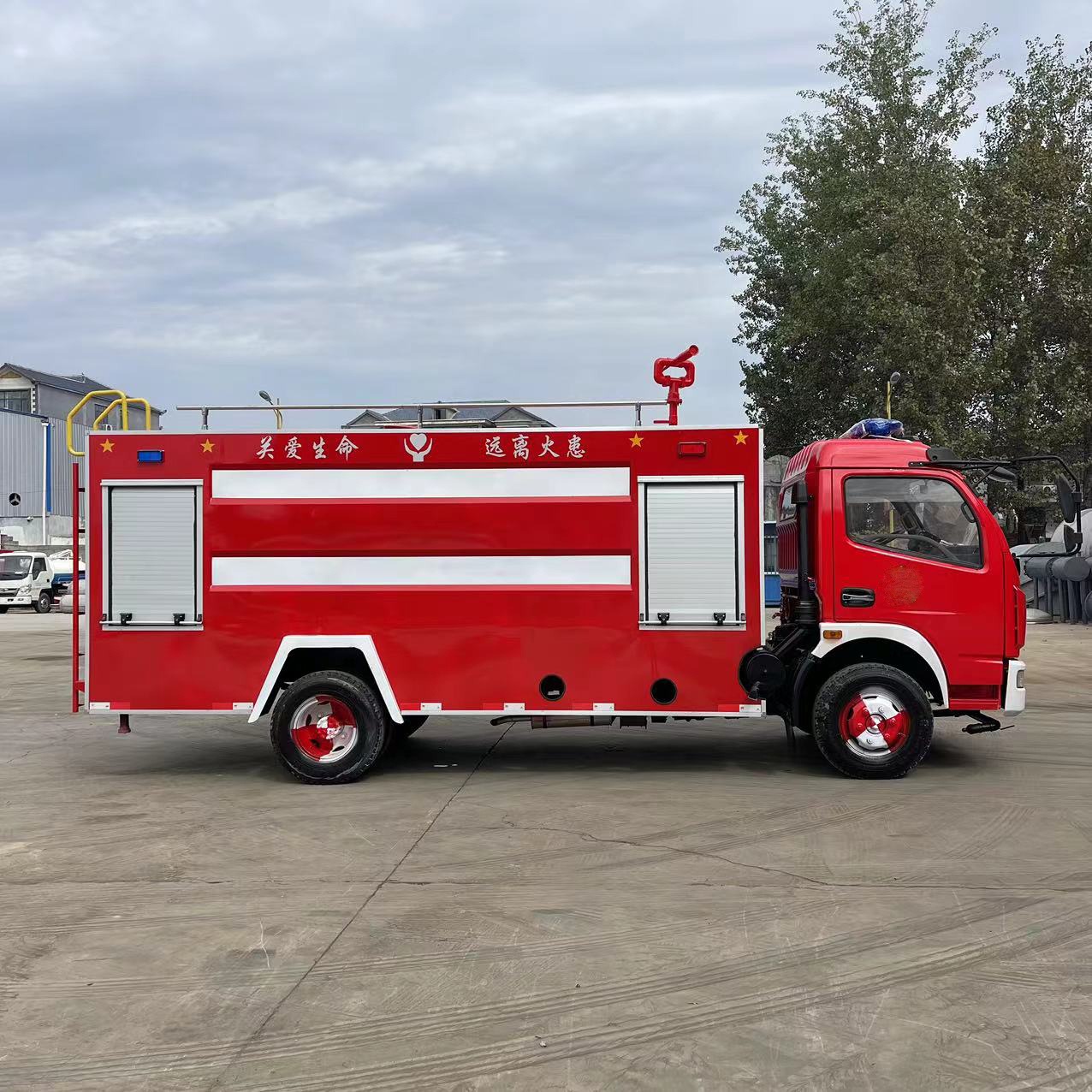 8吨消防车 厂区专用消防车 民用抢险救援设备 永固威图片