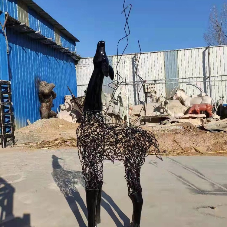 不锈钢鹿雕塑 铁艺编织镂空鹿雕塑 园林景观小鹿摆件 佰盛