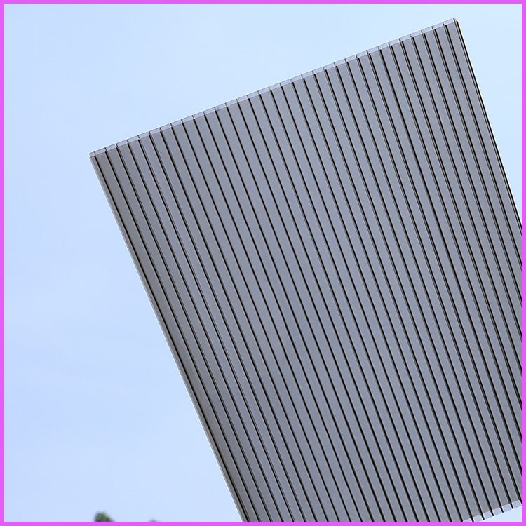 丹东高端停车棚阳光板 灰色PC阳光板 采光长廊中空阳光板图片